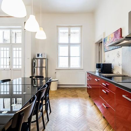 Berta - 4 Bedrooms, 3 Baths Budapest Bagian luar foto
