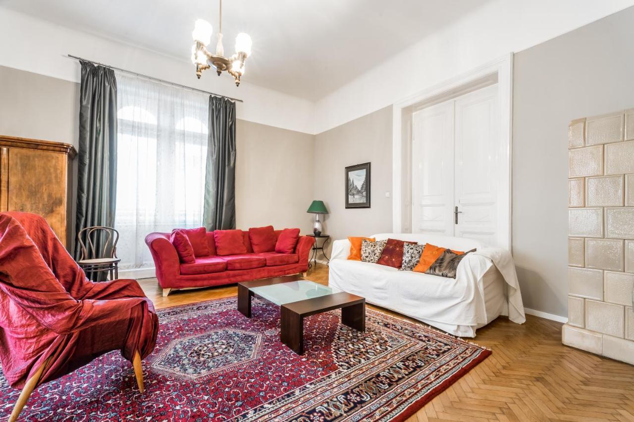 Berta - 4 Bedrooms, 3 Baths Budapest Bagian luar foto