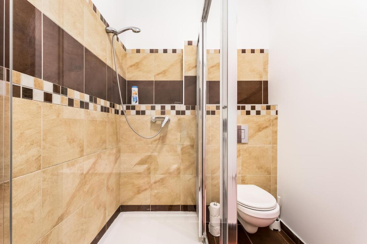 Berta - 4 Bedrooms, 3 Baths Budapest Bagian luar foto