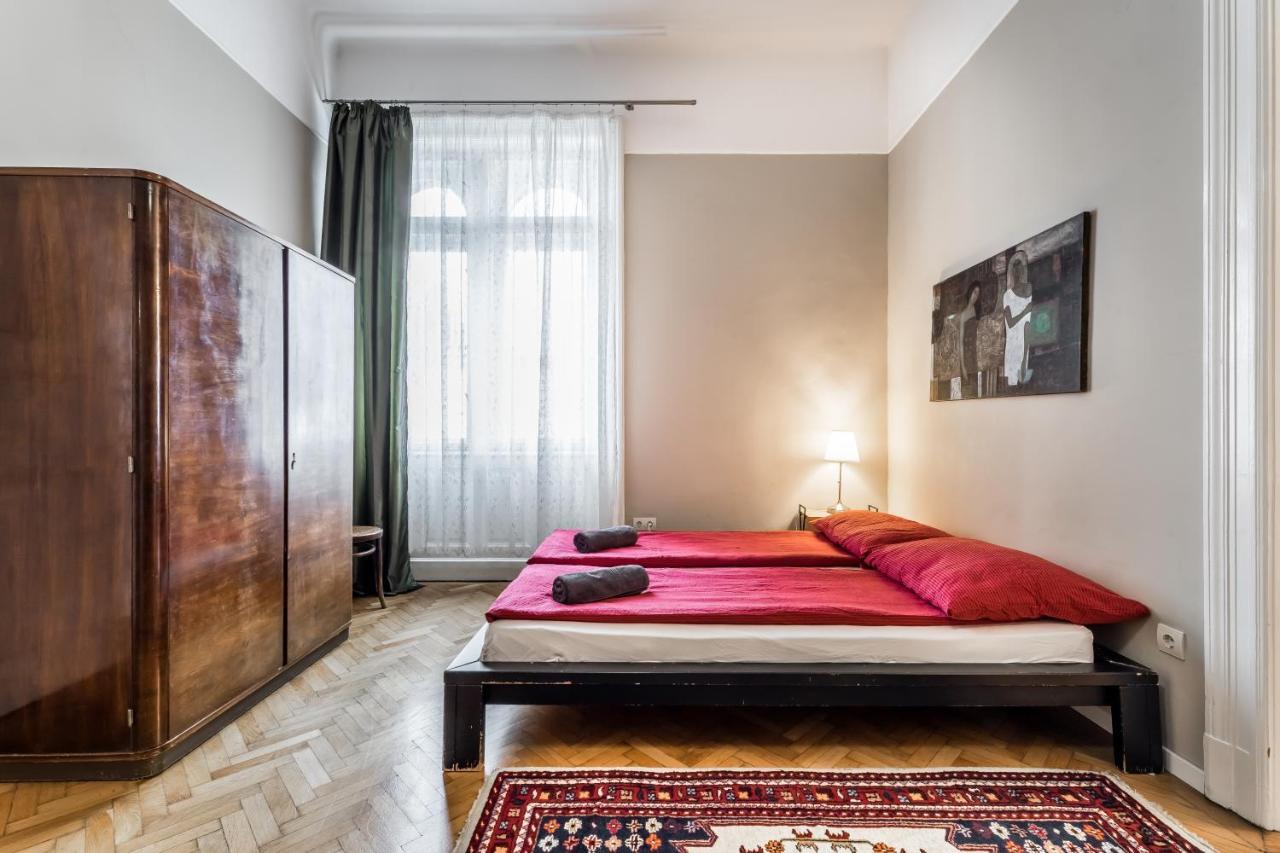 Berta - 4 Bedrooms, 3 Baths Budapest Bagian luar foto