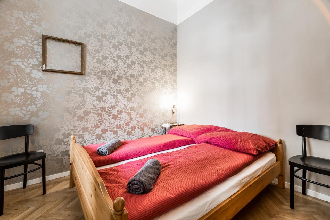 Berta - 4 Bedrooms, 3 Baths Budapest Bagian luar foto